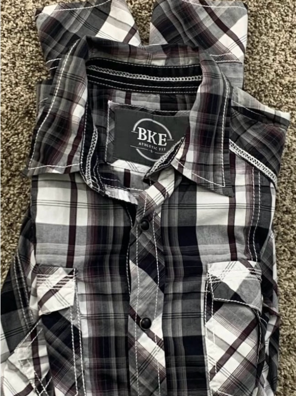BKE buckle men’s size small button up shirt